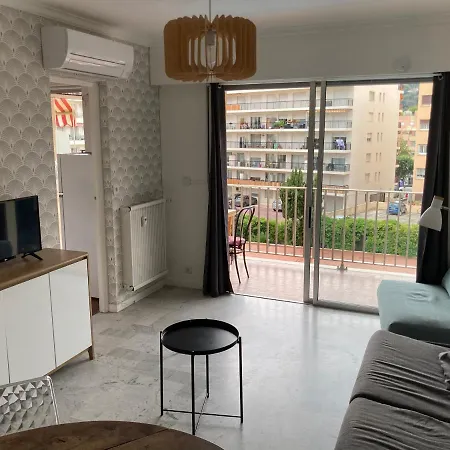 Studio Climatise Avec Piscine En Bord De Mer Roquebrune-Cap-Martin